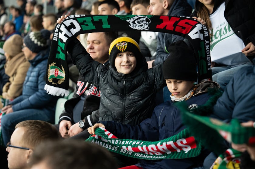 Kibice na meczu Śląska z Widzewem (2 marca 2024) na Tarczyński Arenie